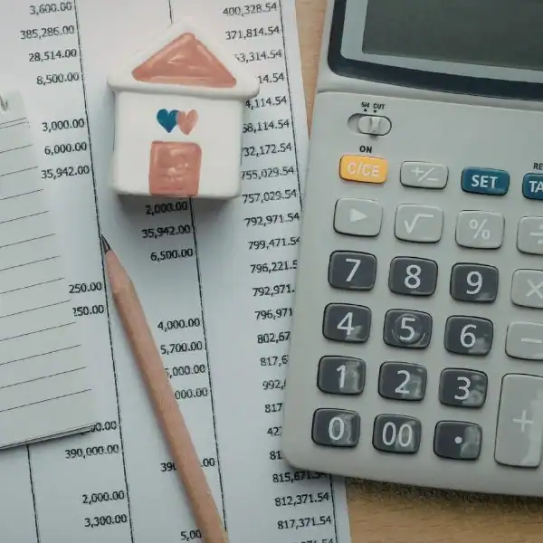 Image of accounts in regards to financial mediation City of London